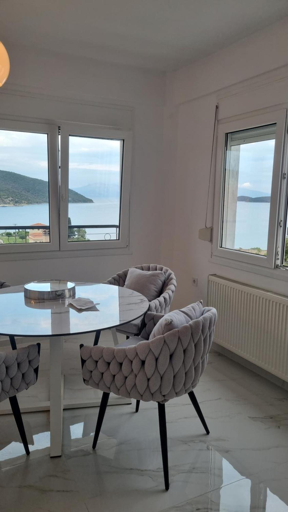 Ellis-Suites Nea Peramos Kavala מראה חיצוני תמונה