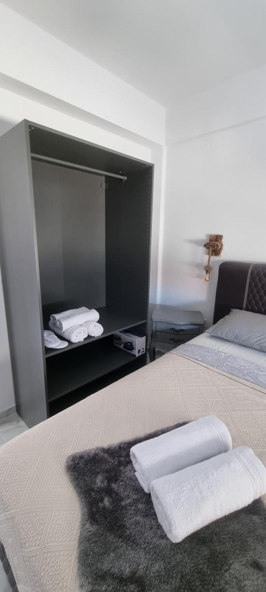 Ellis-Suites Nea Peramos Kavala מראה חיצוני תמונה