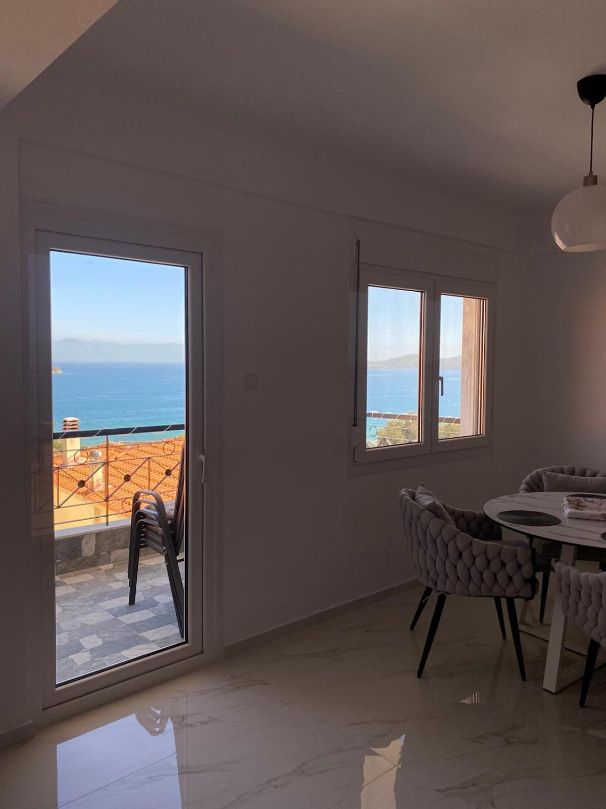Ellis-Suites Nea Peramos Kavala מראה חיצוני תמונה