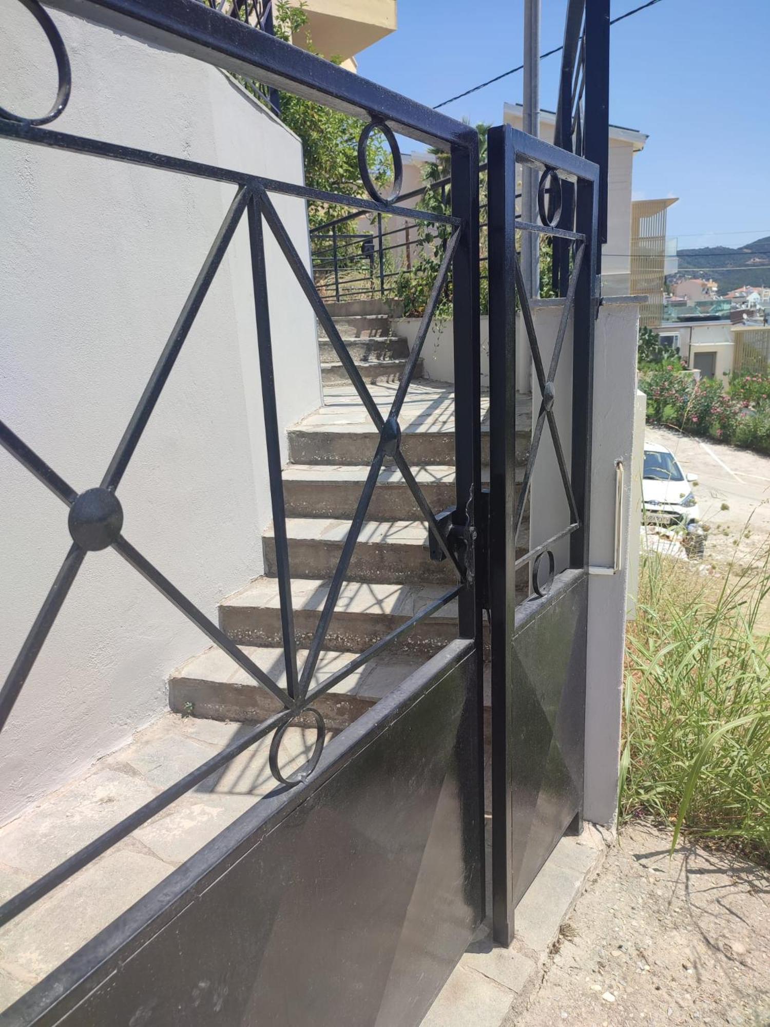Ellis-Suites Nea Peramos Kavala מראה חיצוני תמונה